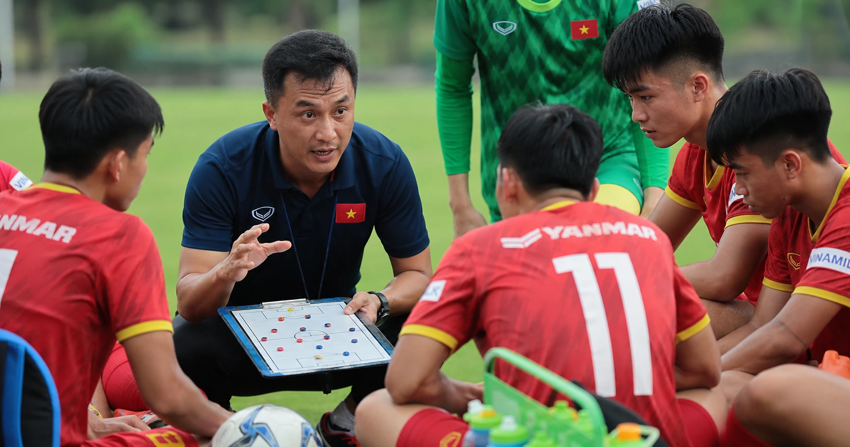 Tổng quan về anta Việt Nam và ảnh hưởng trên thị trường bóng đá - image 2 Tổng quan về anta Việt Nam và ảnh hưởng trên thị trường bóng đá - image 2